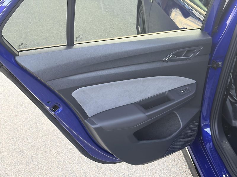 Volkswagen Golf 1.5TSI DSG R-LINE MATRIX PPF - fotka 50 z 58