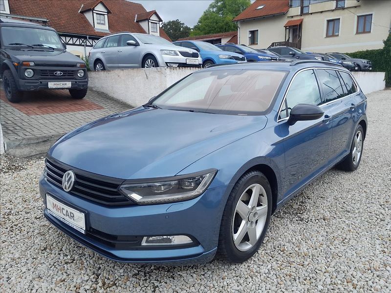Volkswagen Passat Variant 2.0 TDI 110KW - fotka 3 z 59