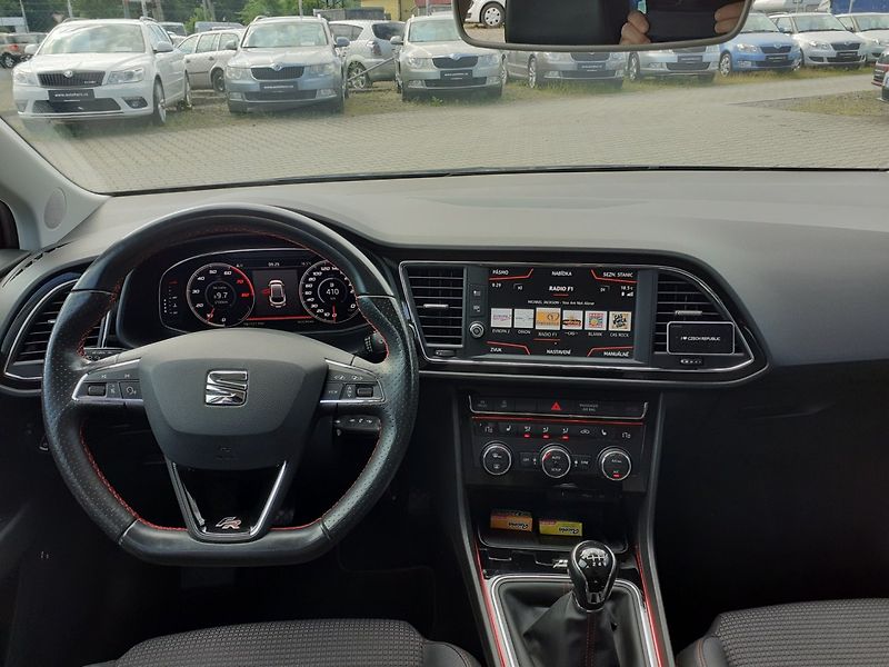 Seat Leon (2018) 1.4 TSi FR 110Kw - fotka 8 z 49