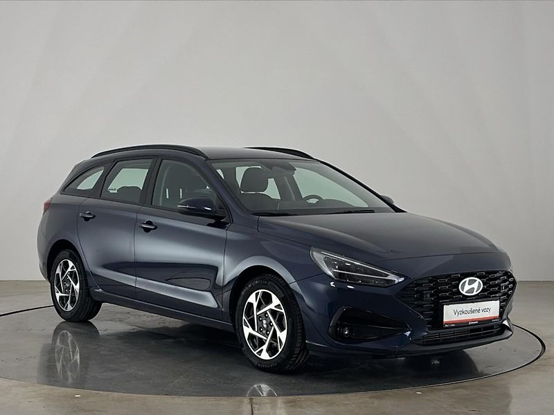 Hyundai i30 Smart DCT - fotka 14 z 26