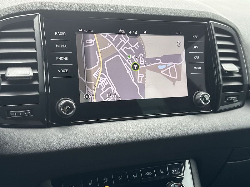 Škoda Karoq (2022) 2.0 TSI 4x4 DSG SportLine - fotka 16 z 35