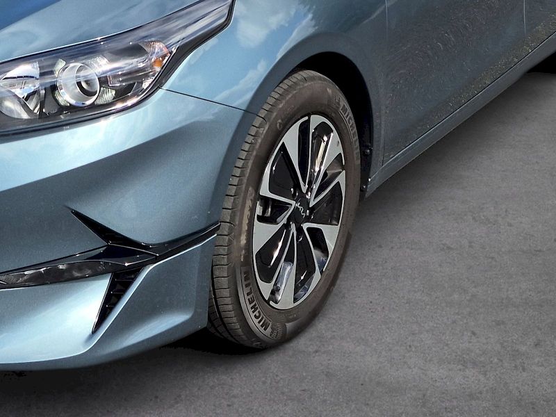 Kia Ceed SW (2025) 1.5TGD-i 103kW 7°automatická - fotka 33 z 33
