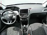 Peugeot 2008 (2019) 1.2 PT, 1.maj,ČR, Active - náhled 8