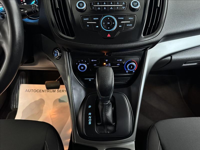 Ford Kuga 1.5EB 129kW AWD 2XALU 68KM! - fotka 29 z 42