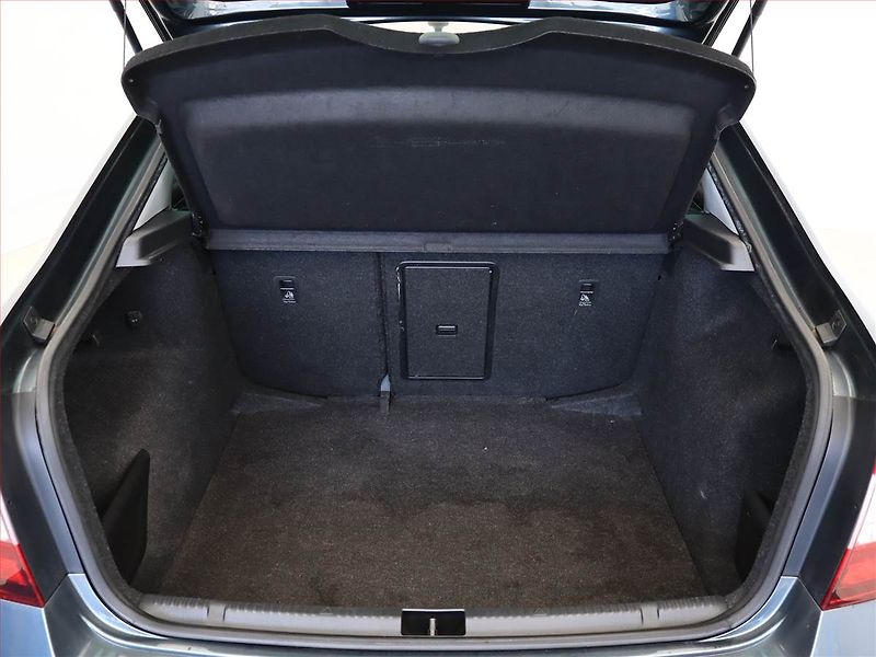 Škoda Rapid (2018) 1.0 TSI, Tempomat - fotka 11 z 16