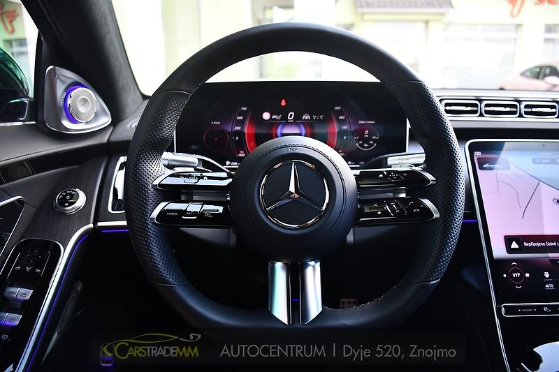 Mercedes-Benz Třídy S 580e AMG LONG - fotka 35 z 65