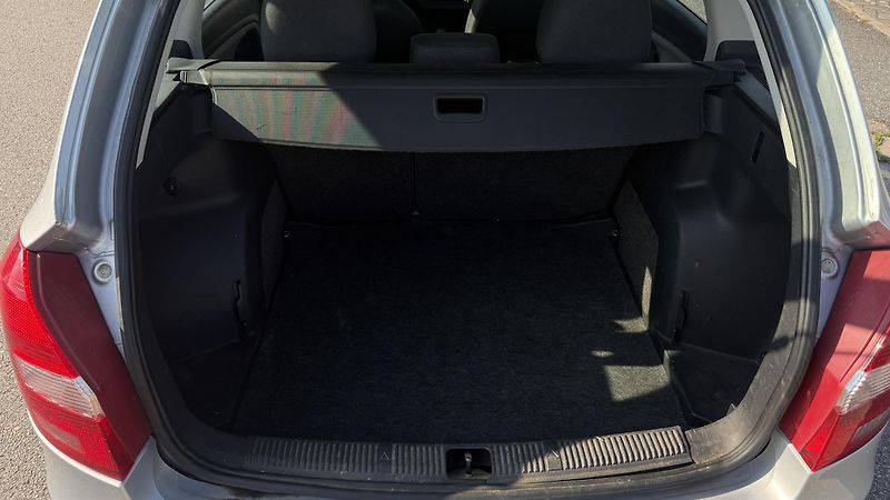 Škoda Fabia (2011) 1.6TDI 66KW KLIMA - fotka 10 z 18