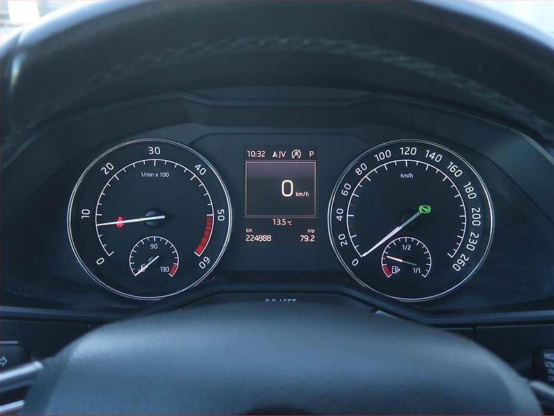 Škoda Superb (2018) Style 2.0 TDI, Automat - fotka 11 z 19