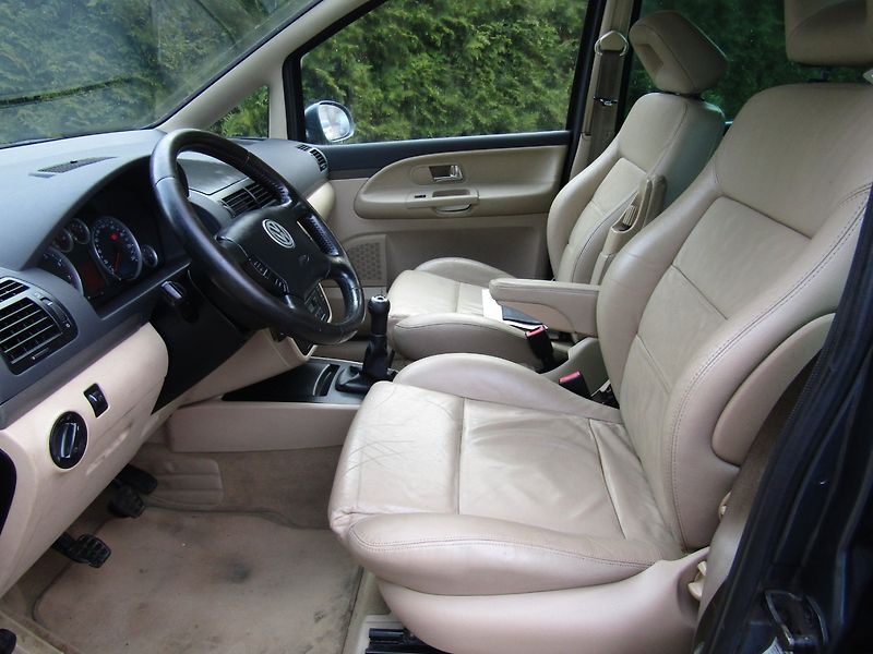 Volkswagen Sharan (2008) 2.8 V6  150kW  4MOTION BUSSINE - fotka 19 z 38