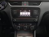 Škoda Octavia (2014) Ambition 1.6 TDI, Tempomat - náhled 12