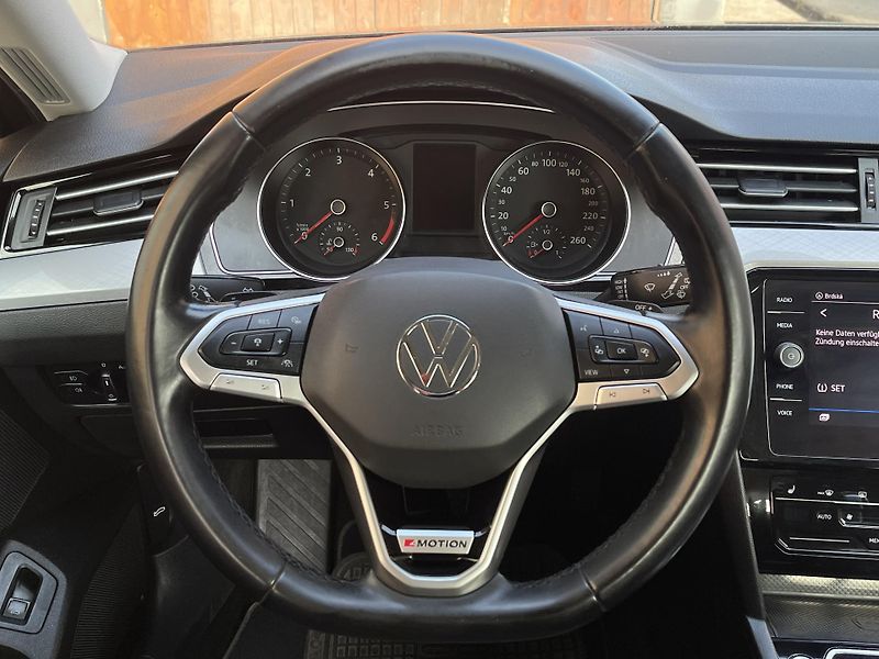 Volkswagen Passat (2021) VARIANT 4MOTION 2,0TDi 140kW - fotka 10 z 25