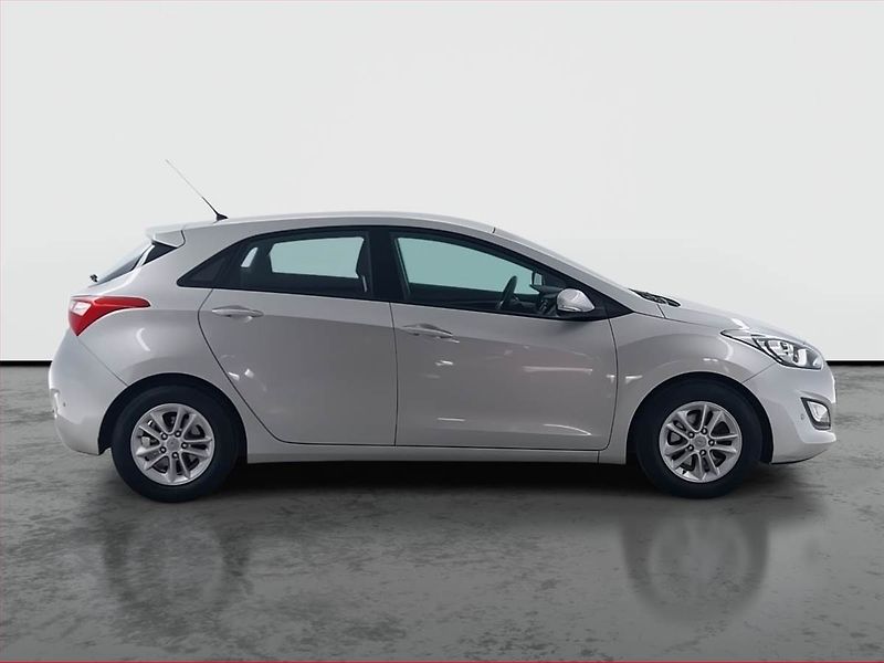 Hyundai i30 (2012) 1.6 GDI, Serv.kniha, Tempomat - fotka 6 z 18