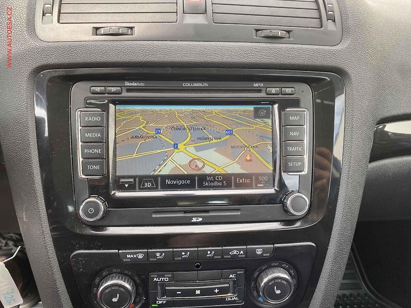 Škoda Octavia (2009) 2.0 TDi 4x4, 2.maj,ČR, AC - fotka 16 z 17