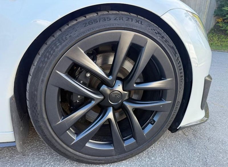 Tesla Model S Plaid AWD SoH 86% Tažné Yoke - fotka 14 z 20