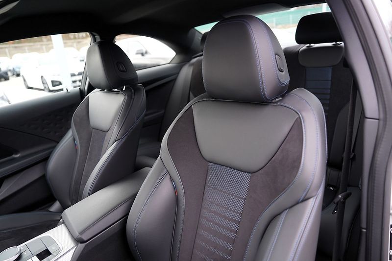 BMW Řada 2 M240i xDrive 3.0i/AT/380 PS - fotka 20 z 46