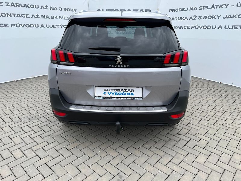 Peugeot 5008 (2022) 1.2PT 96kW! Allure! Tažné! LED - fotka 5 z 42