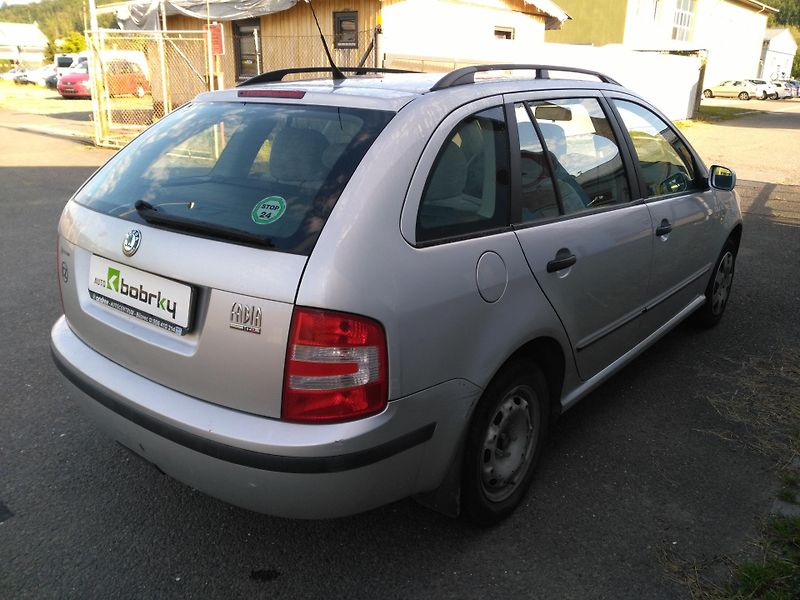 Škoda Fabia 1,2 HTP * Klima * - fotka 3 z 28