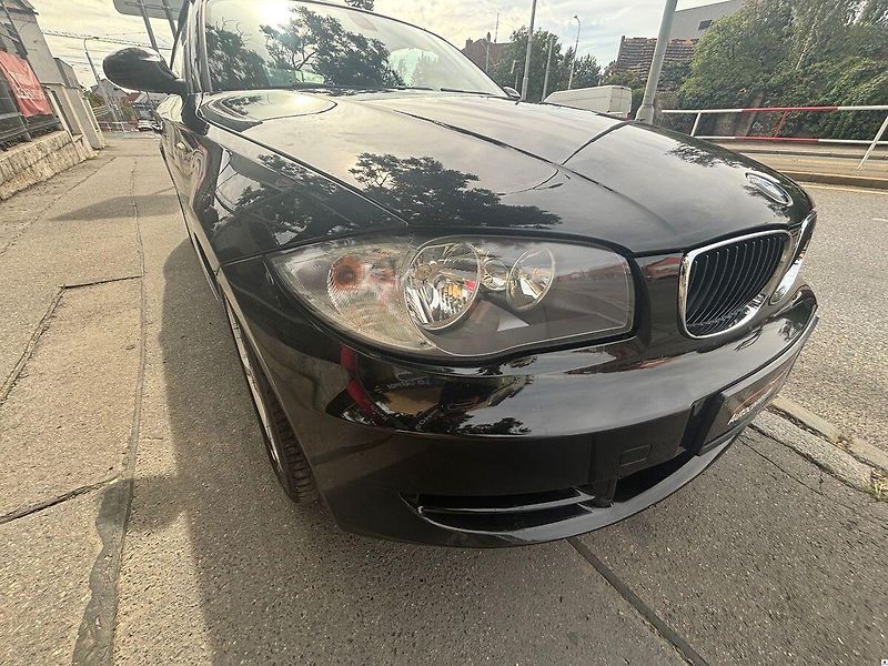BMW Řada 1 118i/2009/NOVÉ ROZVODY-TOP STA - fotka 11 z 38