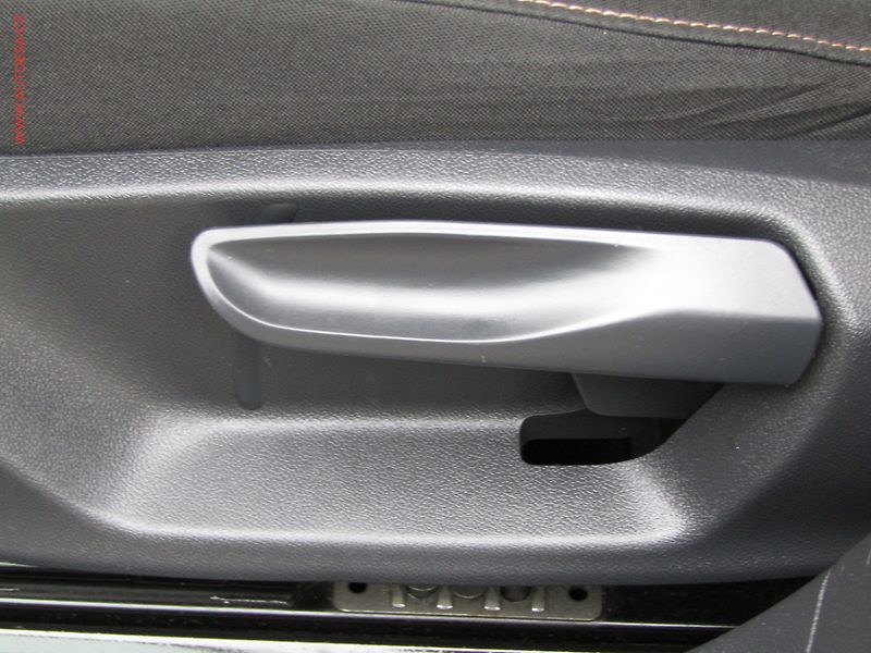 Škoda Kamiq (2022) 1.5 TSi, ČR, ScoutLine, DSG - fotka 11 z 23