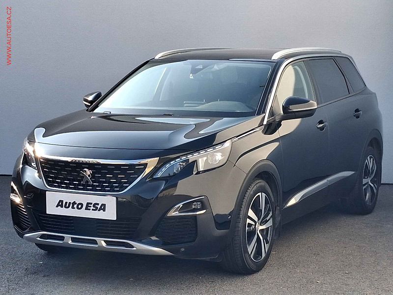 Peugeot 5008 (2019) 1.2 PT, Allure, AT, LED - fotka 3 z 19