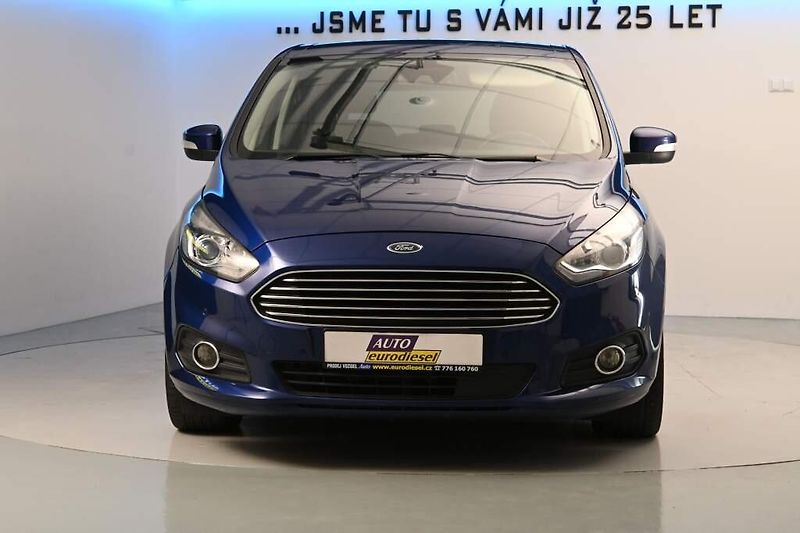 Ford S-MAX (2017) 2.0 BUSINESS Navi 8 Kol POWERS - fotka 3 z 27