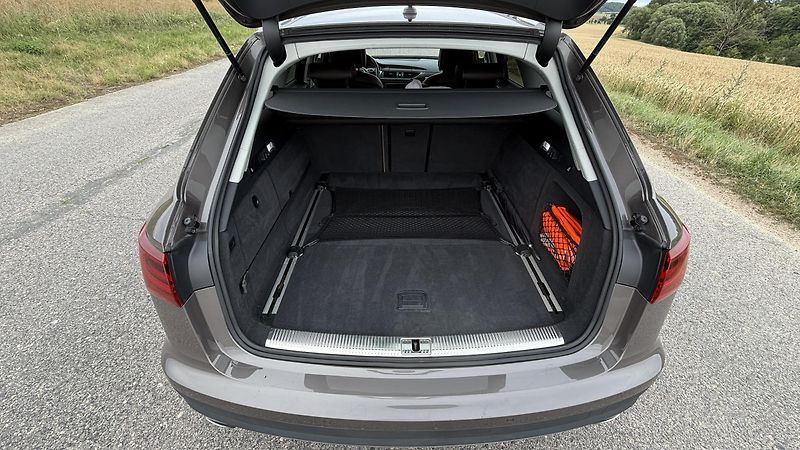 Audi A6 Allroad (2017) biturbo - fotka 17 z 18