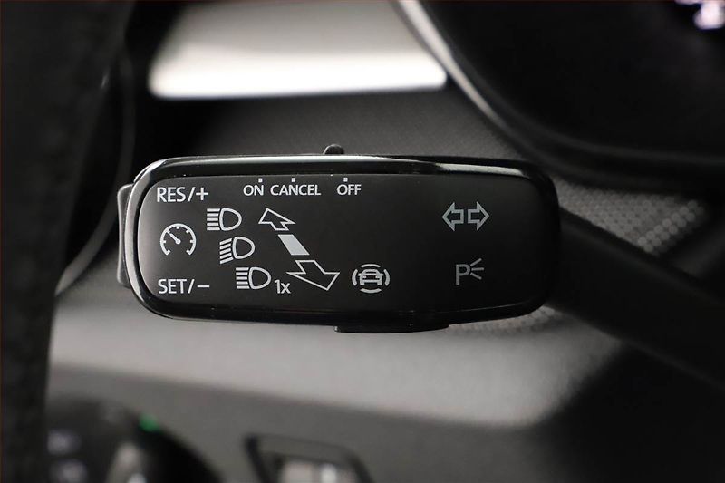 Škoda Fabia (2024) 1.0, SELECTION, DPH, SENZORY - fotka 16 z 18