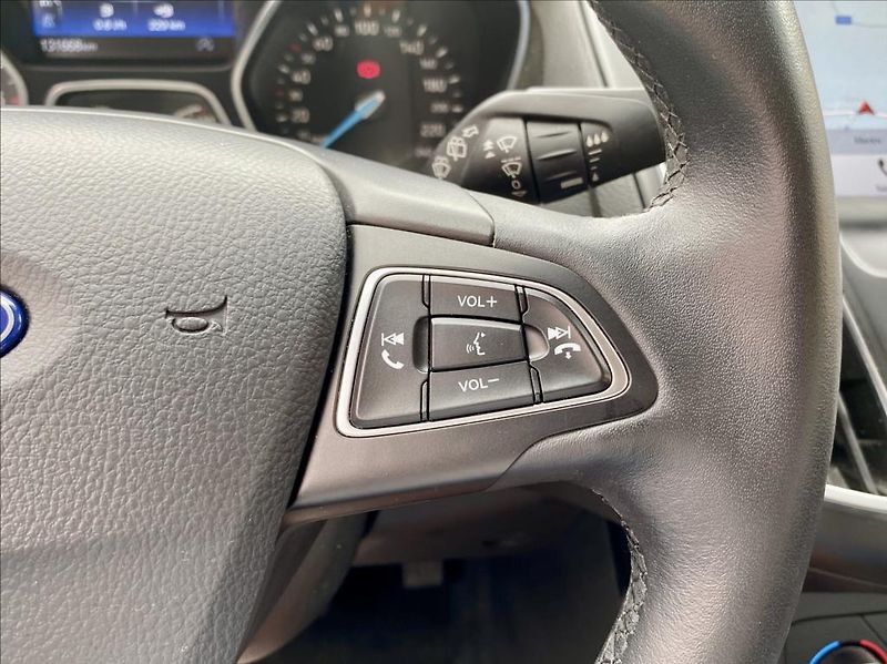 Ford Focus 1,5 TDCi NAVI VÝHŘEV - fotka 26 z 43