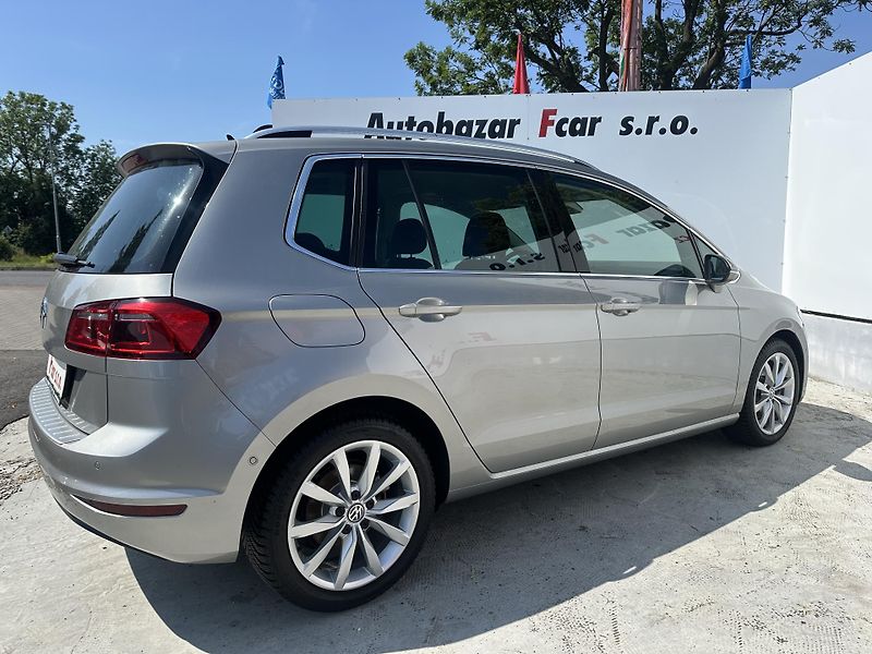 Volkswagen Golf Sportsvan (2014) 2.0 TDI 1. majitel, ser. kniha - fotka 8 z 41