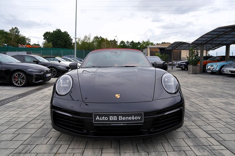 Porsche 911 Carrera 4/PDK/Sport chrono/21 - fotka 1 z 48