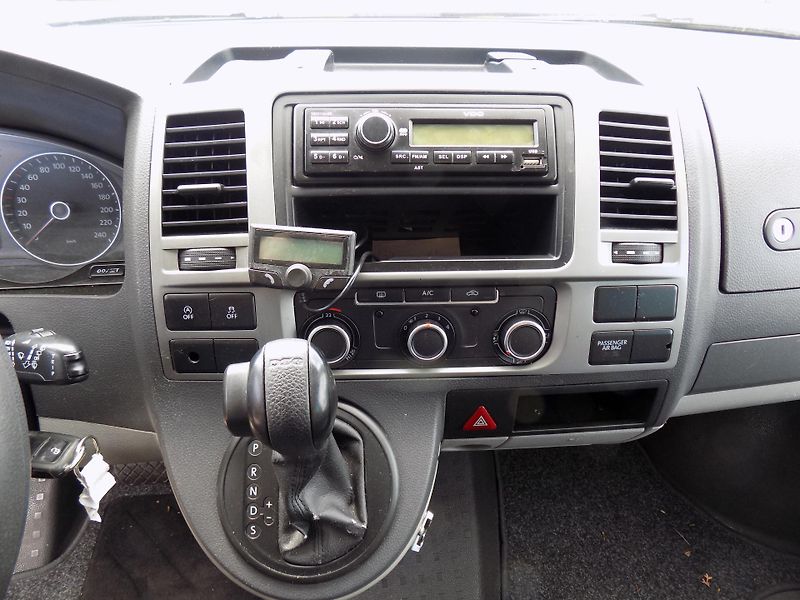 Volkswagen Transporter 2,0 TDI 103 KW DSG KLIMA - fotka 29 z 43