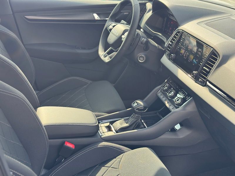 Škoda Karoq (2026) Sportline 1.5 TSI 110 kW DSG - fotka 7 z 32