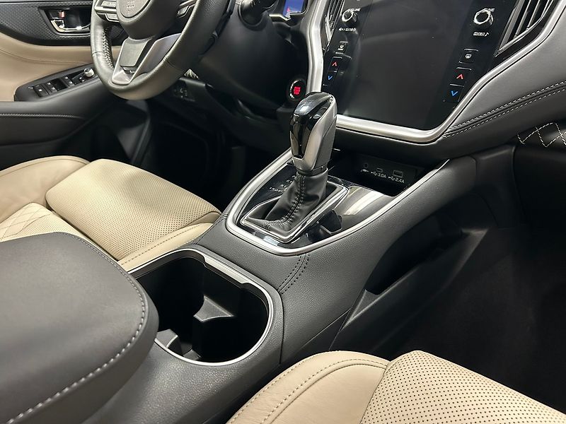 Subaru Outback (2024) 2.5 Comfort+ bílá kůže 2024 - fotka 26 z 52