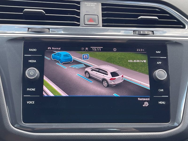 Volkswagen Tiguan Allspace (2022) 2.0 TDI 110kW 4MOTION DSG Life - fotka 13 z 33