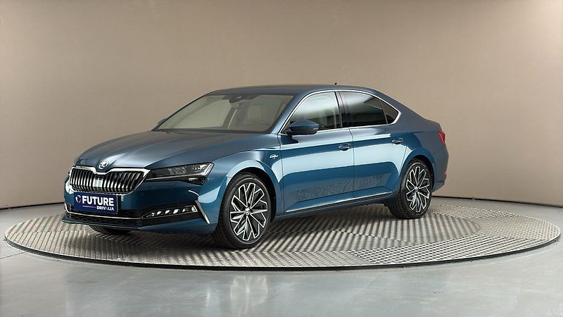 Škoda Superb 2.0 TDI L&K DSG 4x4 - fotka 1 z 35