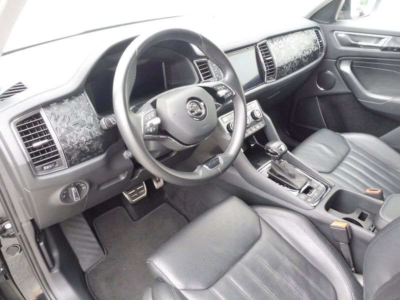 Škoda Kodiaq (2022) L&K 2,0 TDI 147kW DSG 4x4 - fotka 6 z 31