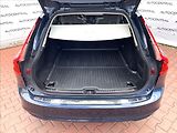 Volvo V90 2,0 i,145kW,MHEV core,STK 7/28 - náhled 11