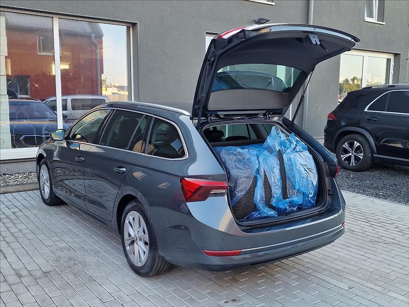 Škoda Octavia 1.5TSI 110kW DSG Style,1.Maj. - fotka 41 z 50