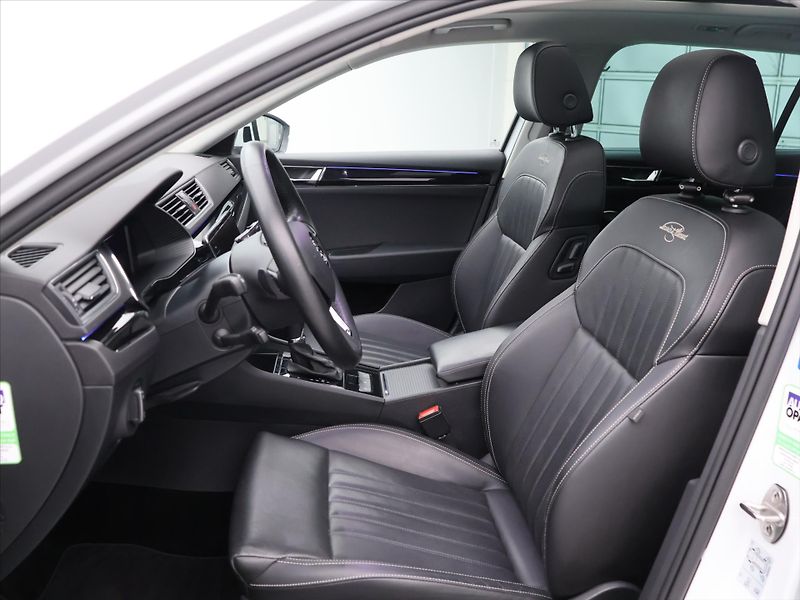 Škoda Superb 2,0 TDI 140kW DSG 4x4 CZ L&K - fotka 11 z 34