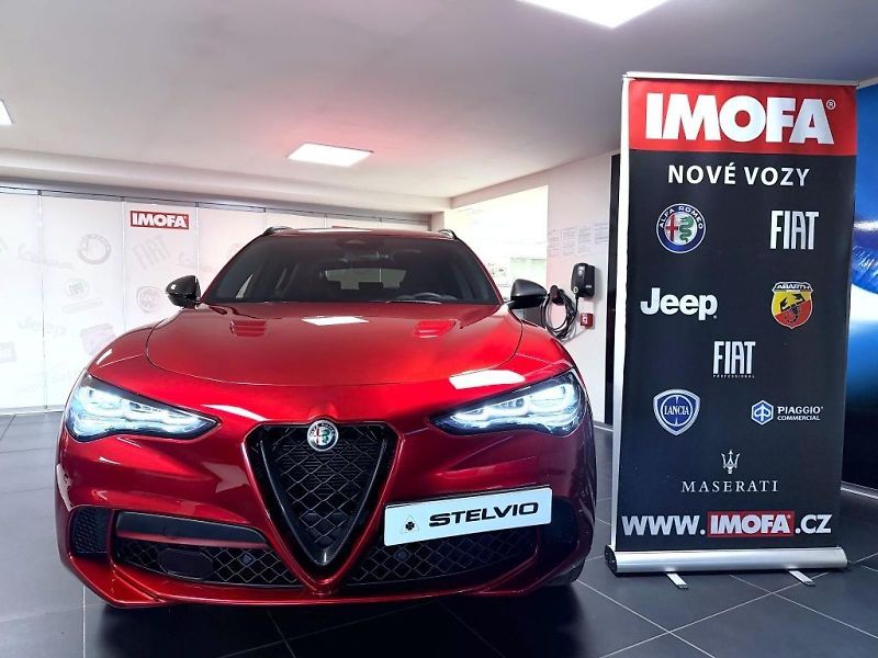 Alfa Romeo Stelvio (2026) 2.9 V6 BiTurbo 520k QV COLLEZI - fotka 2 z 28