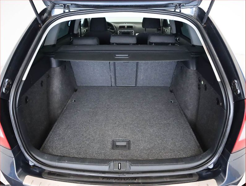 Škoda Octavia (2009) 1.9 TDI, Serv.kniha, po STK - fotka 14 z 16
