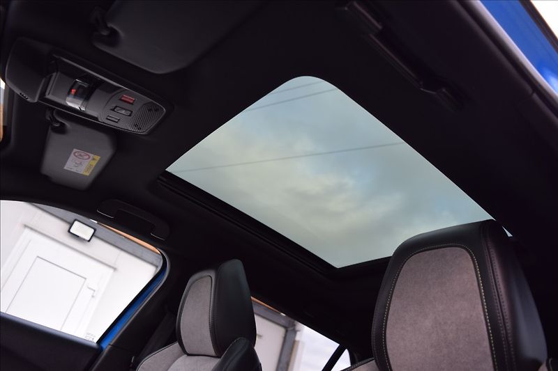 Peugeot 2008 0,0 100KW GT NAVI 360° KAMERA - fotka 46 z 47