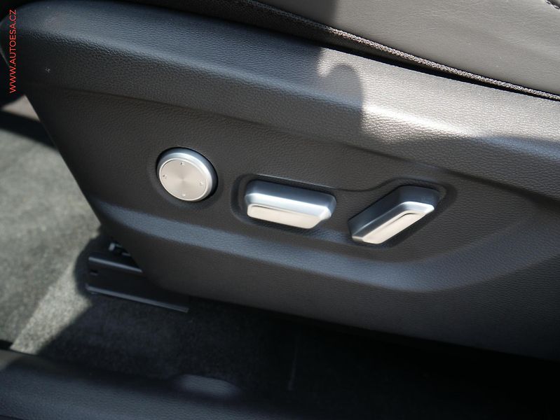 BAIC X55 (2025) 1.5T, ČR, AT, LED, panorama - fotka 16 z 25