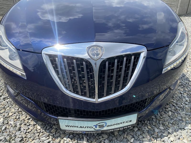 Lancia Delta 2.0JTD 165PS SPORT NAVI SERVIS - fotka 68 z 169