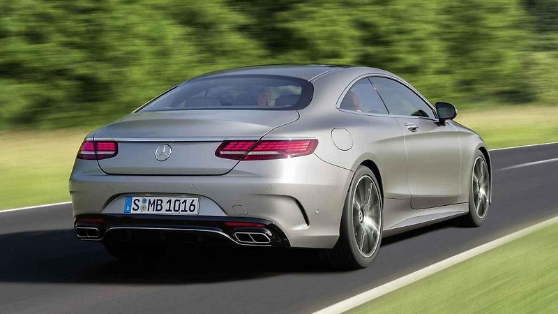 Mercedes-Benz třídy S Kabriolet.