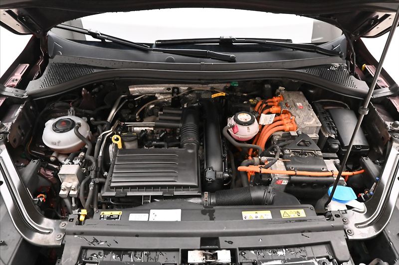 Seat Tarraco 1,4 TSI 180 kW e-Hybrid DSG Xc - fotka 9 z 33