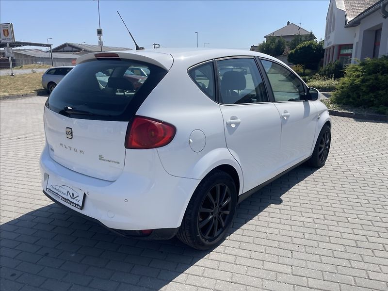 Seat Altea 1,6 TDi 77kw Klima Xenon GPS - fotka 37 z 39
