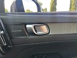Volvo XC40 (2019) 2.0 T4 AWD INSCRIPTION ČR - náhled 26