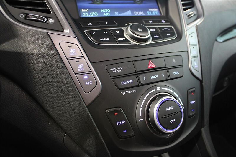 Hyundai Grand Santa Fe CRDi 4WD Premium 7Míst/Pano/Ta - fotka 21 z 34