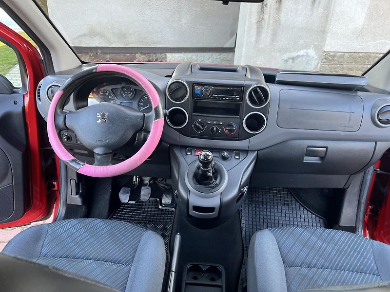 Peugeot Partner Tepee 1.6HDI 55KW,KLIMA,ŠOUPAČKY,TZ - fotka 28 z 35